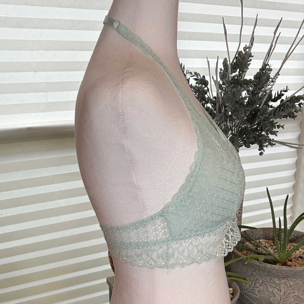 Delicate Lace Halter Bralette in Soft Green - Picture 5 of 6